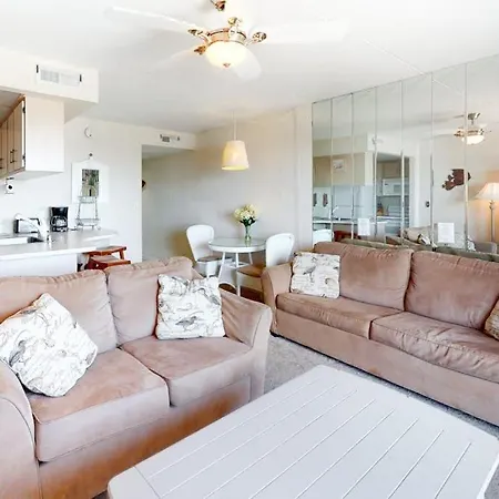 Golden Sands 1208-2
